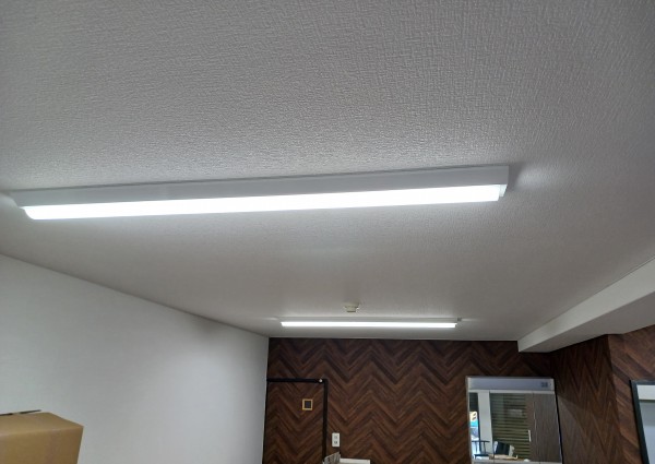 八幡西区　店舗　LEDベースライト取替工事