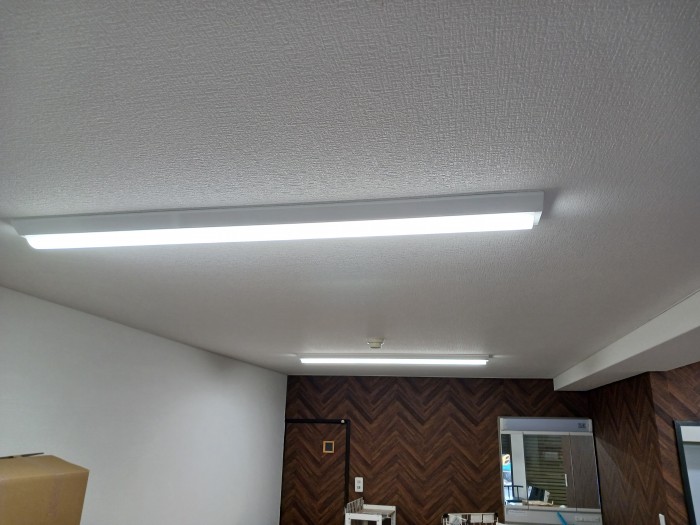 八幡西区　店舗　LEDベースライト取替工事のサムネイル